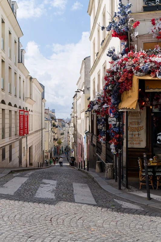 Photo from 2025 Paris album - Image 44