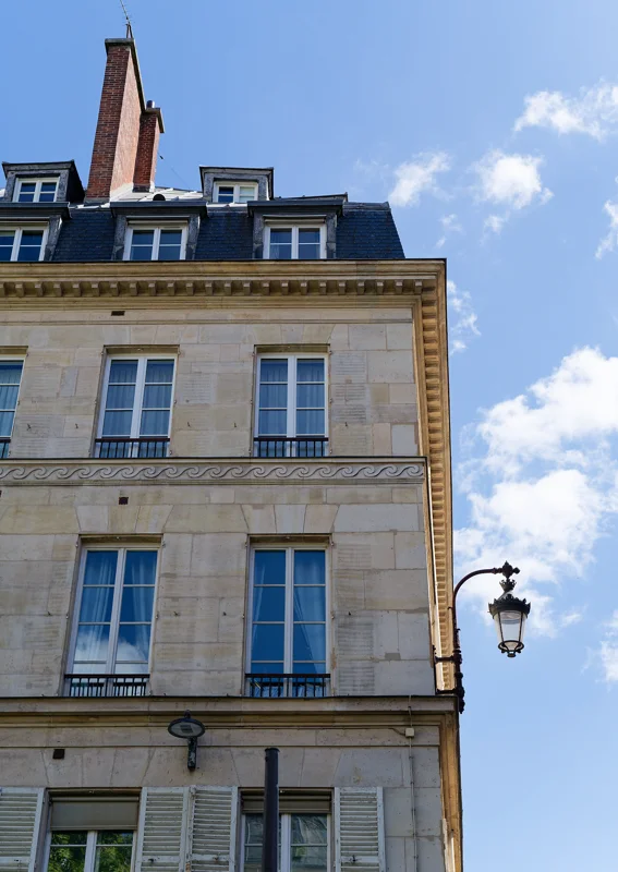 Photo from 2025 Paris album - Image 106